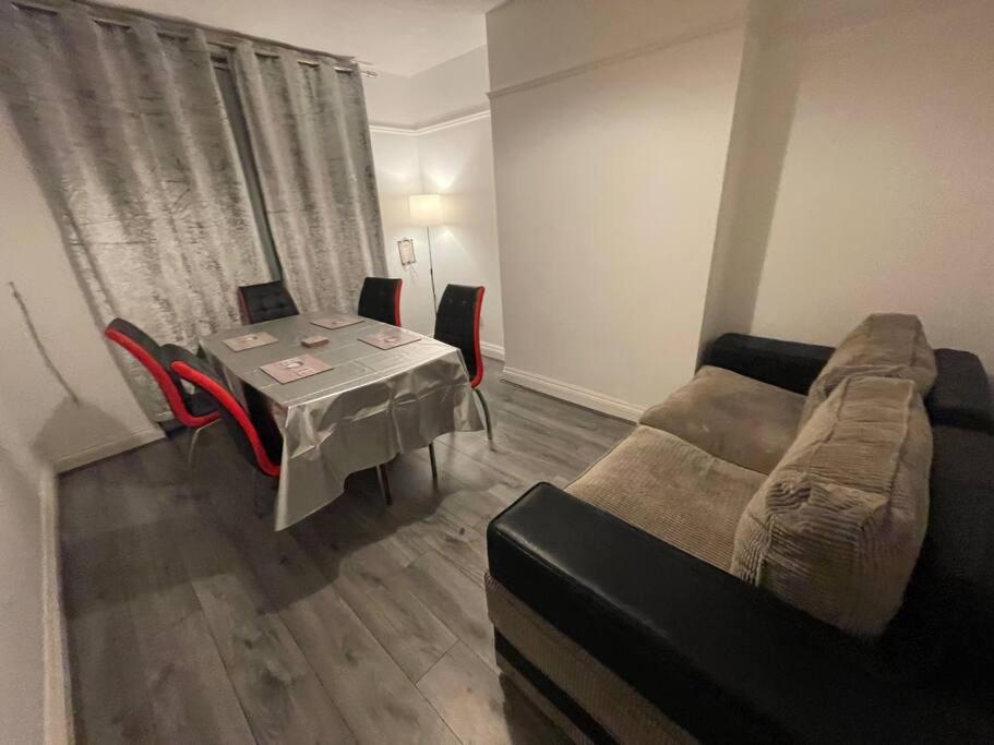 Large Beautiful 3 Bed House In City Of Birmingham Exterior foto